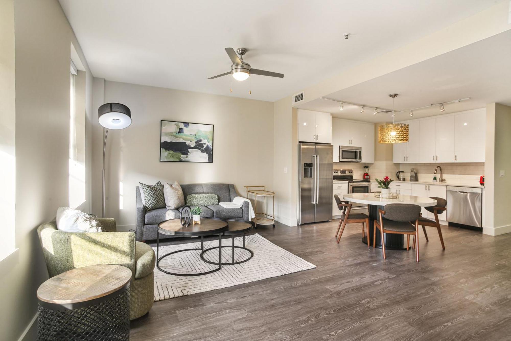 Upscale Condos And Penthouses Close To Canal And Bourbon St Nova Orleães Exterior foto