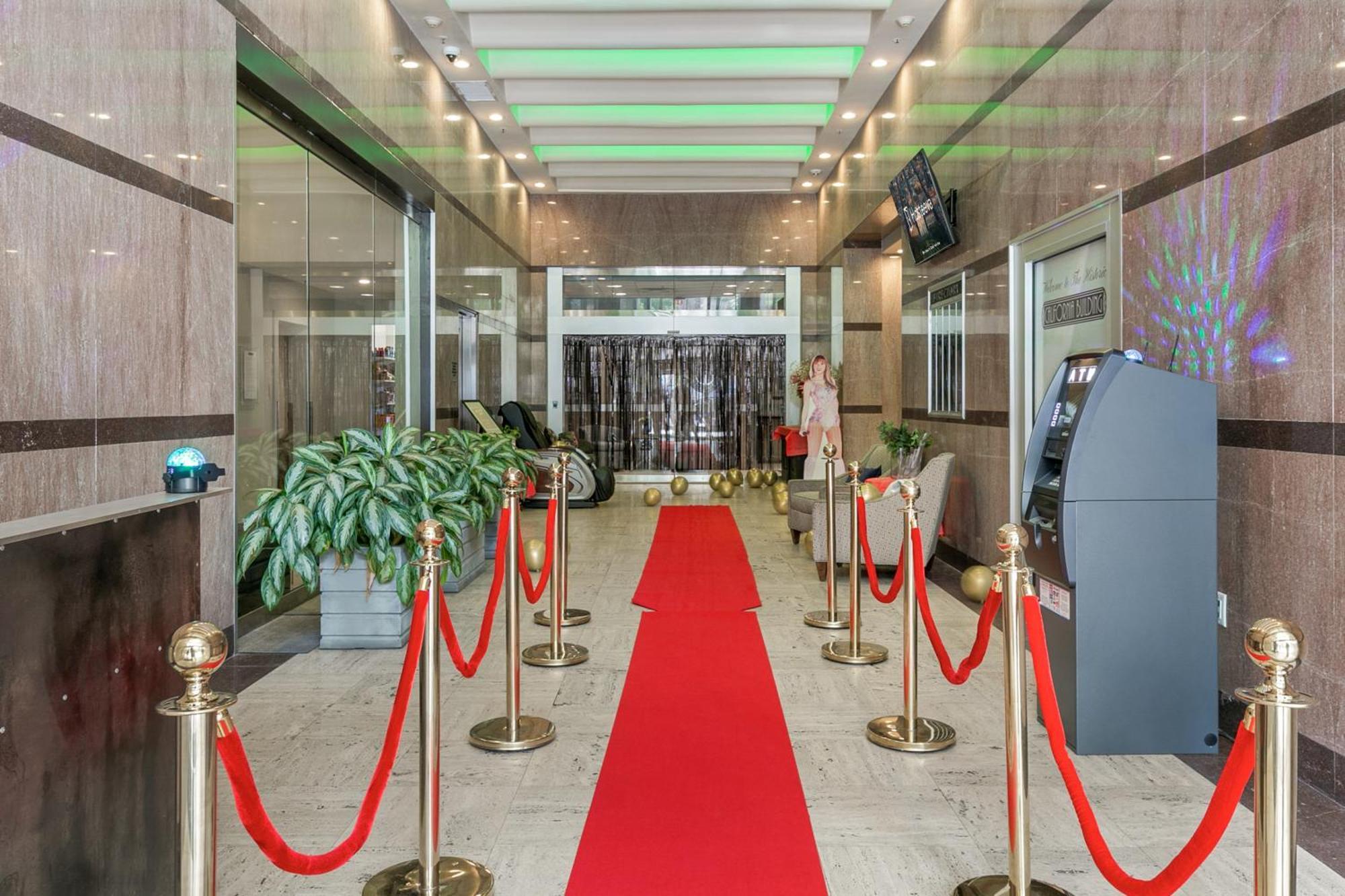 Upscale Condos And Penthouses Close To Canal And Bourbon St Nova Orleães Exterior foto